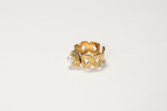 Everglow Twist Ring | Premium Handcrafted Jewellery